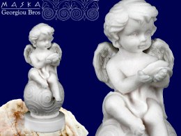 Aniołek na kuli - alabaster grecki